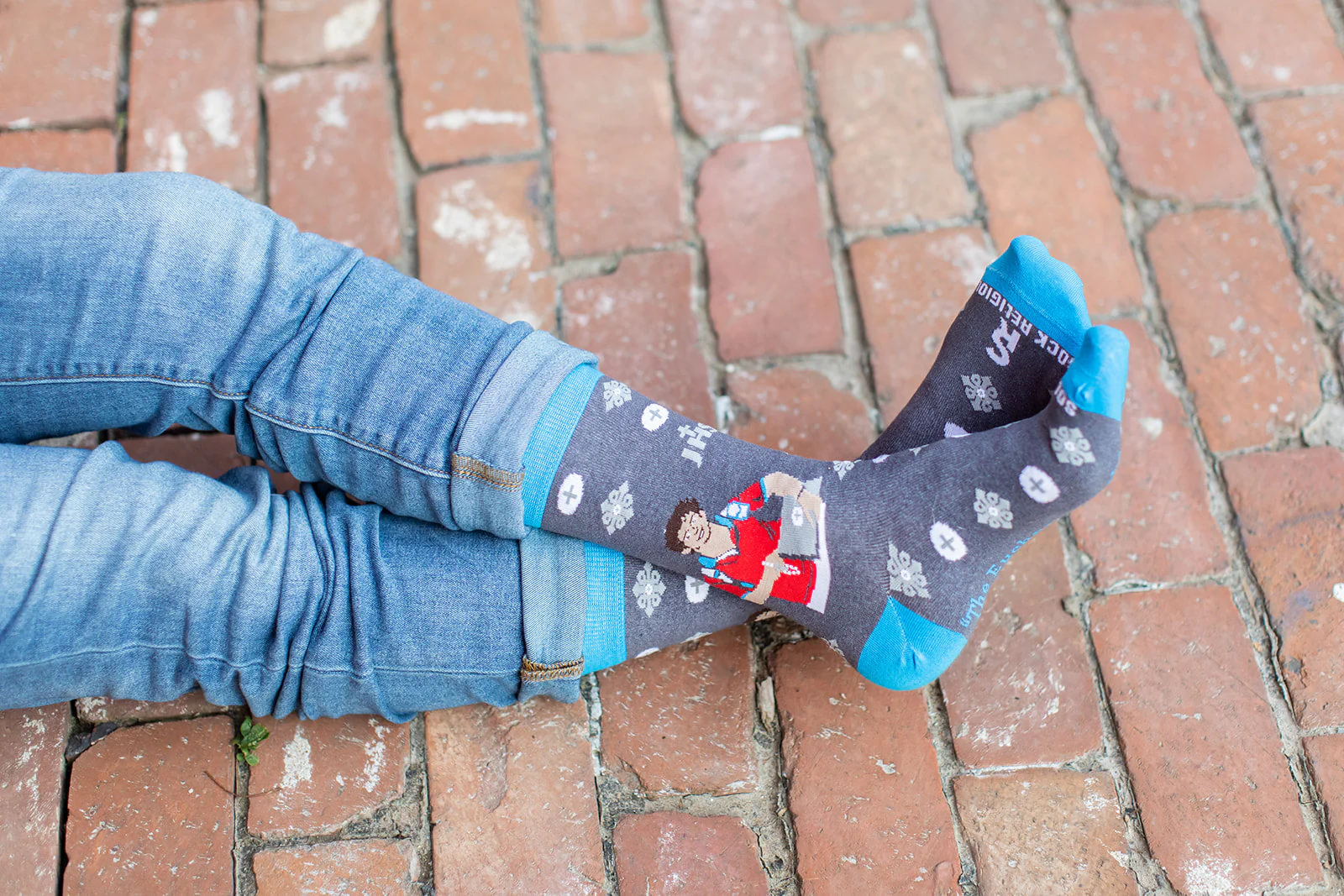 Bl. Carlo Acutis Eucharist Adult Socks - Image 4