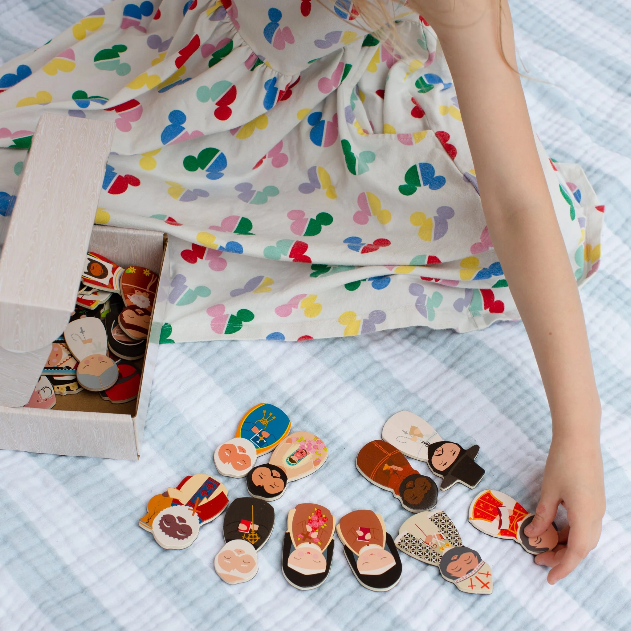 Catholic Saints Wooden Magnet Set - Image 3