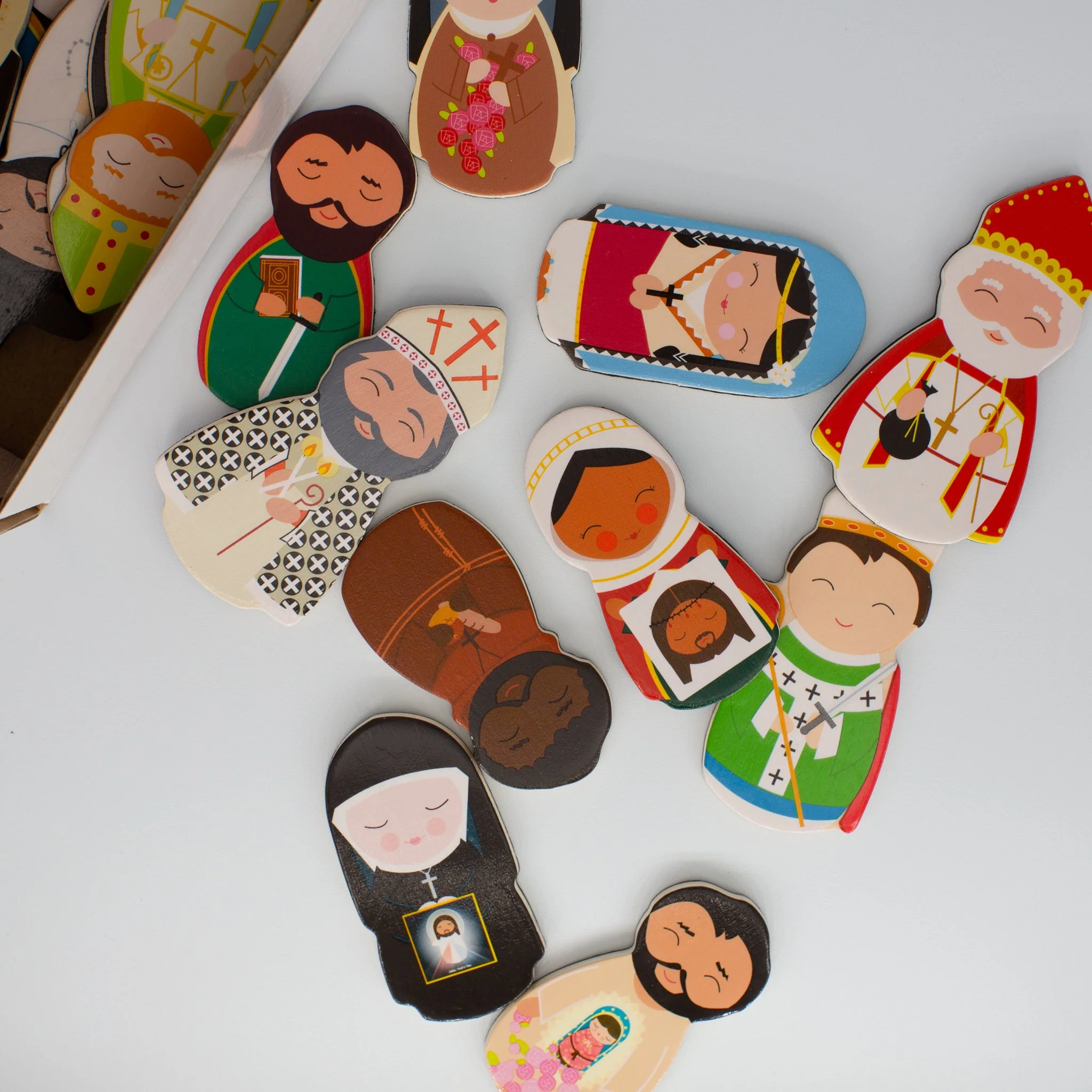 Catholic Saints Wooden Magnet Set - Image 4