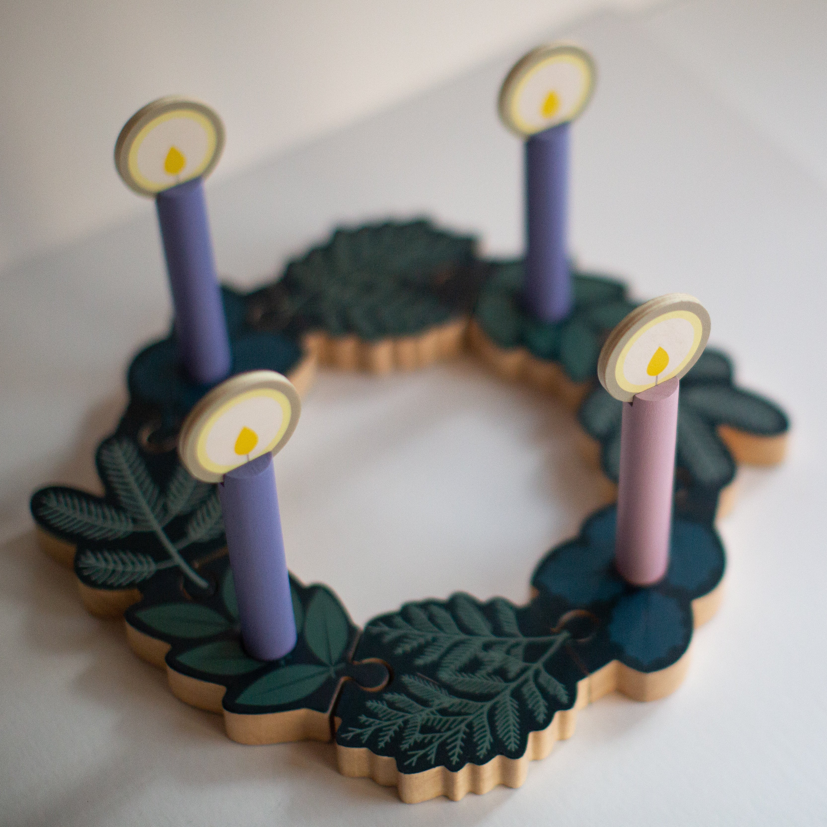 Double-sided Advent to Christmas Wooden Wreath Set - Image 5