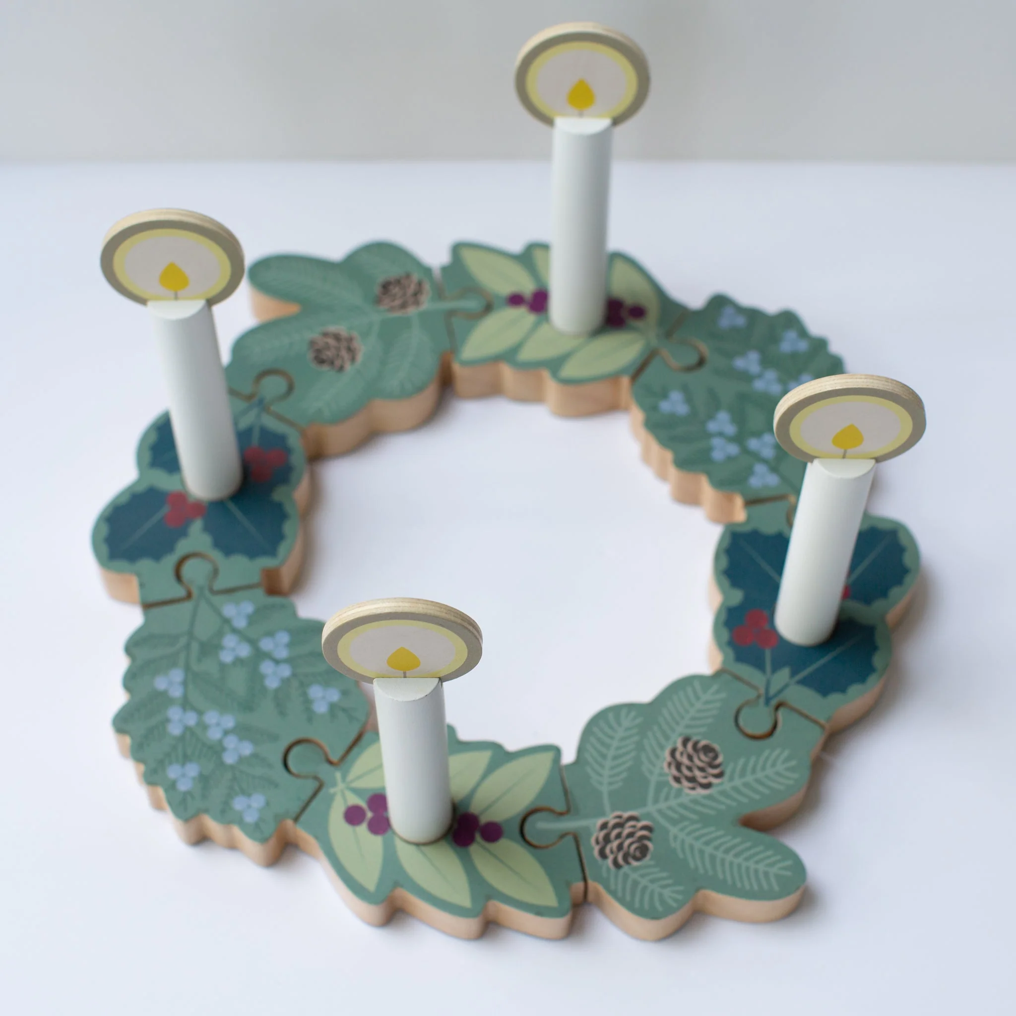 Double-sided Advent to Christmas Wooden Wreath Set - Image 8