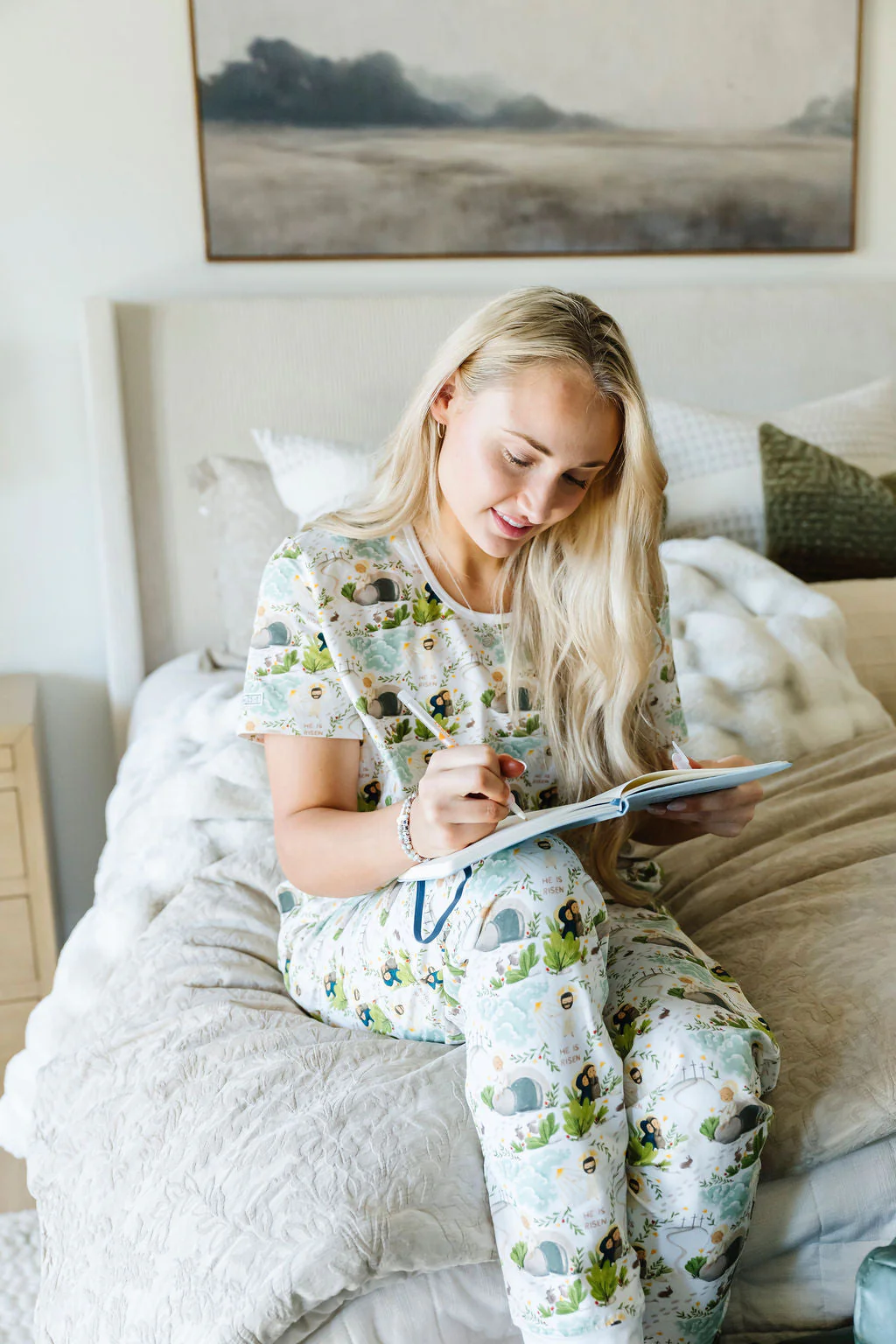 He is Risen Women's PJ Short Sleeve Jogger Set - Image 3