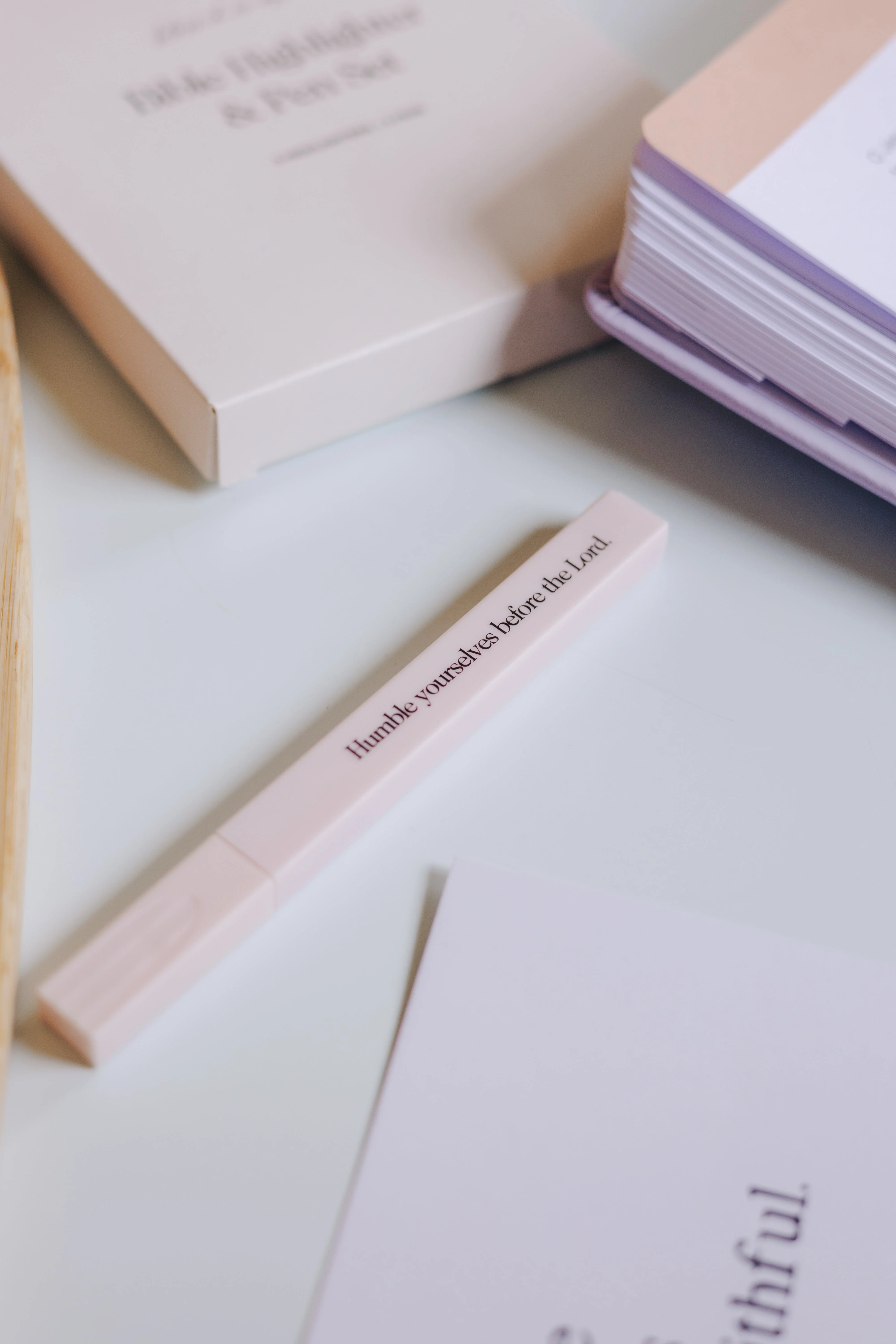 Highlighter and Pen Combo set - Image 5
