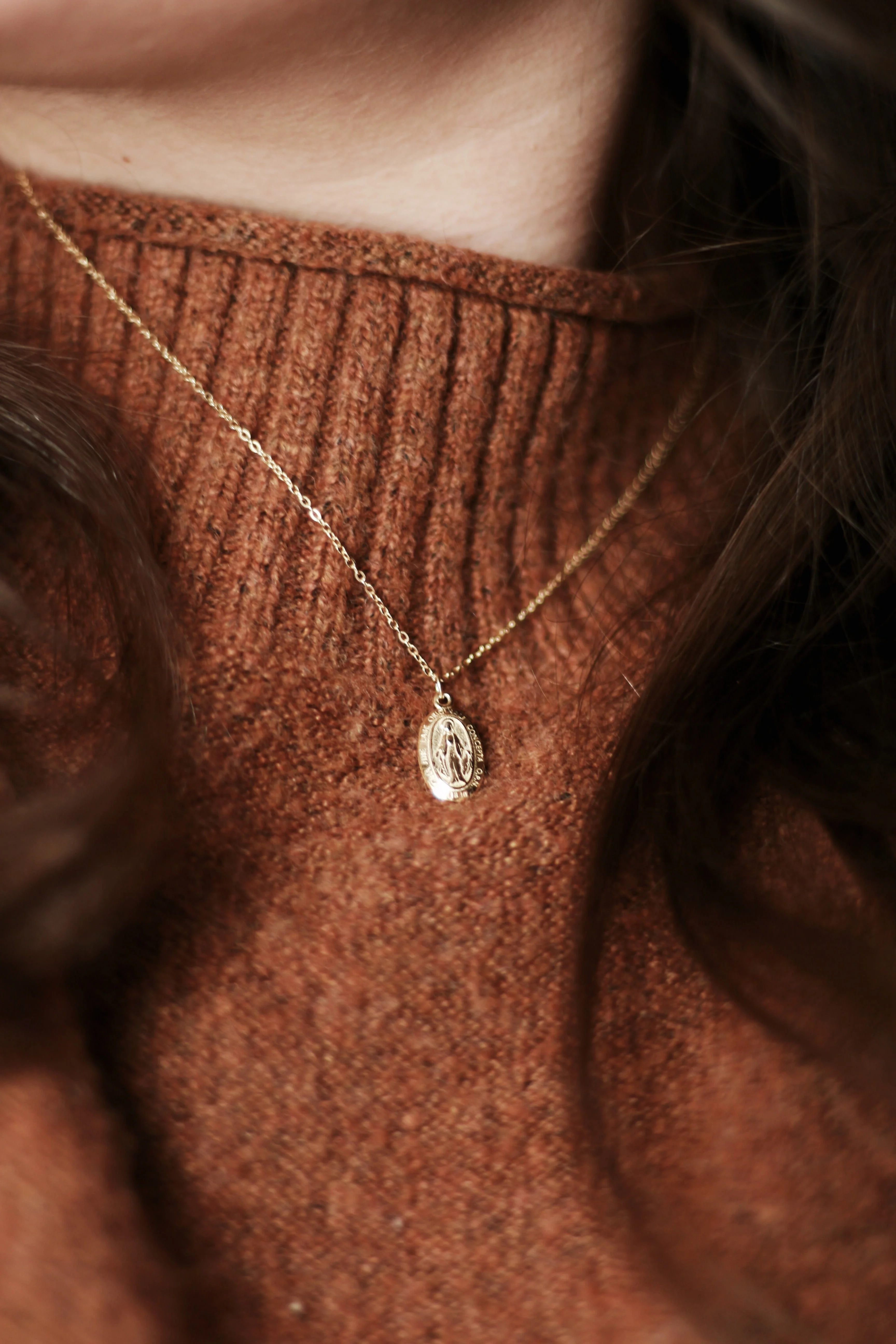Miraculous Medal Necklace - Image 2