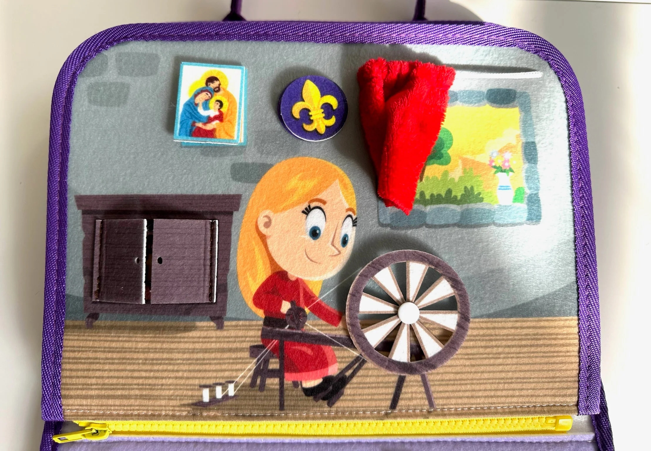 My Pray & Play Busy Book - God's Princesses - Image 7