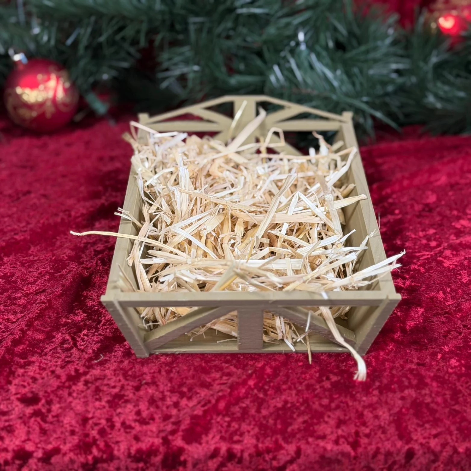 Nativity Manger - Image 13