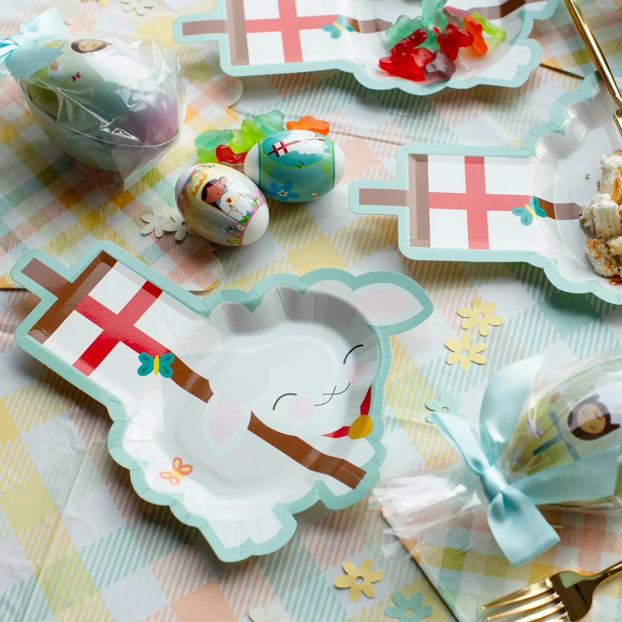 Pascal Lamb Paper Plates - set of 20 - Image 4