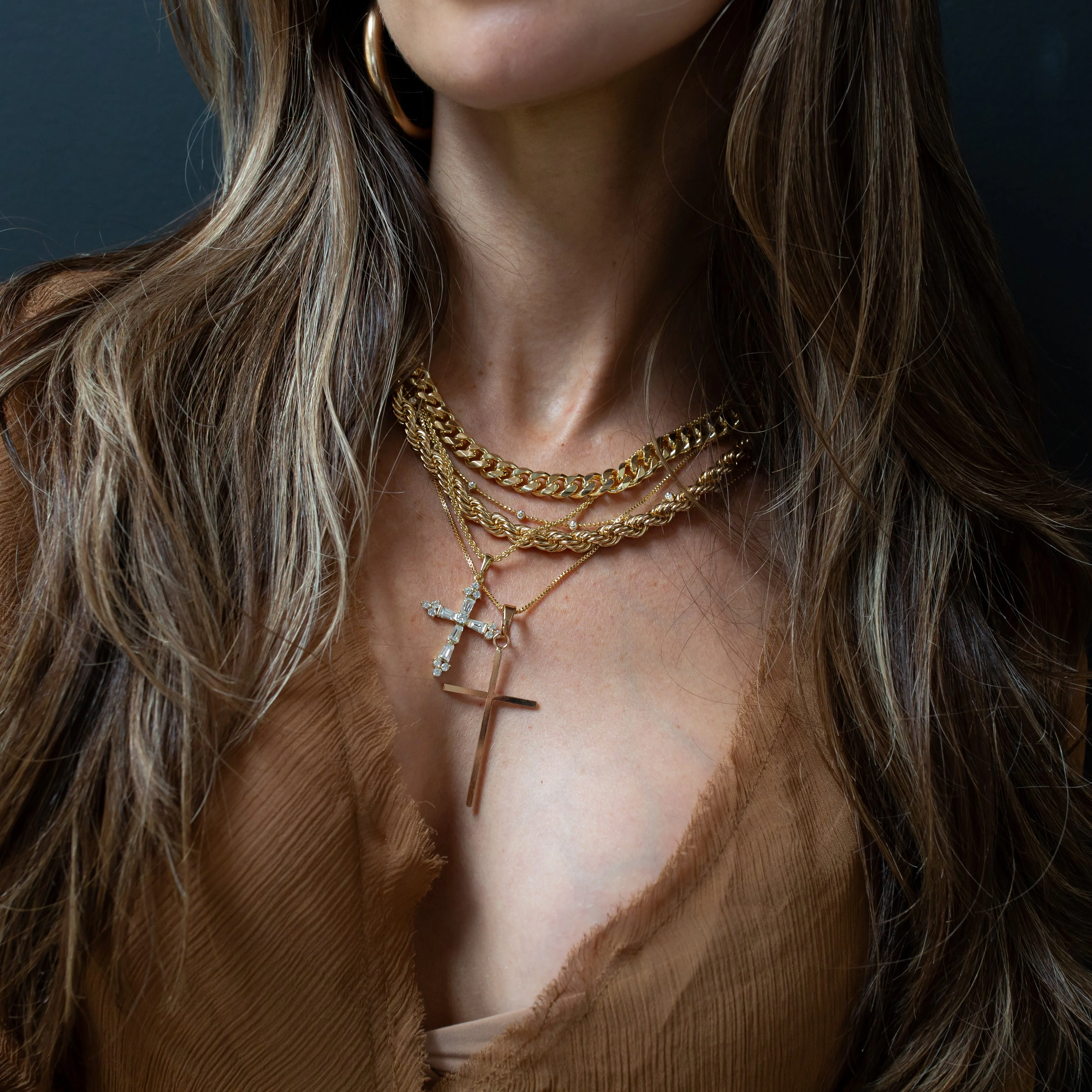 Queen's Cross Necklace - Image 3