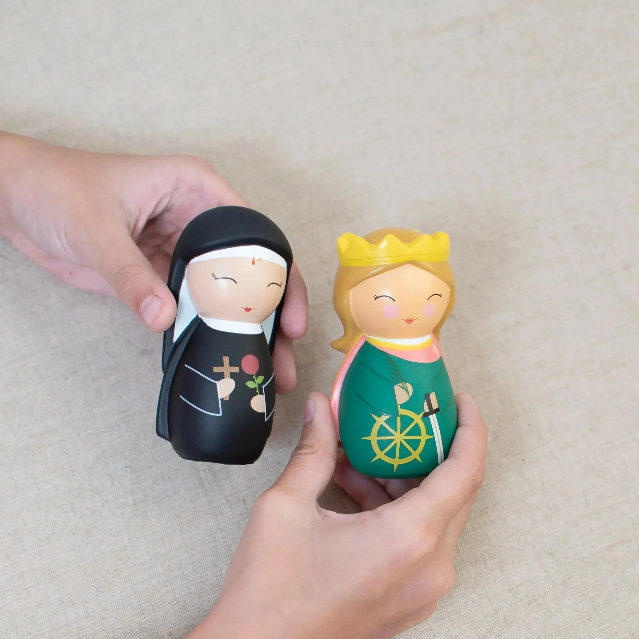Saint Catherine of Alexandria Shining Light Doll - Image 3