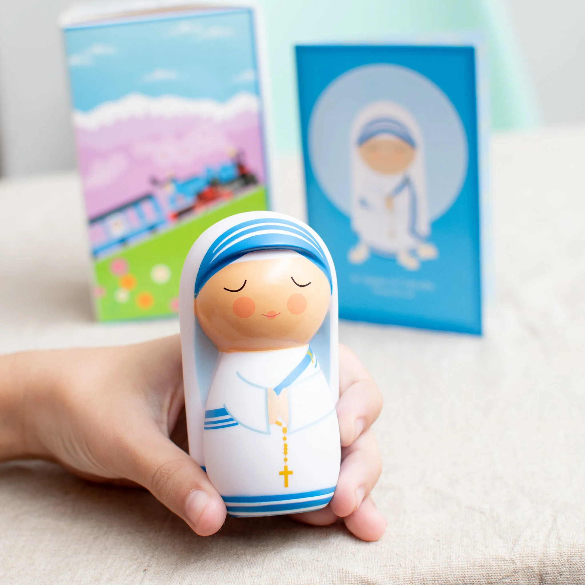 Saint Mother Teresa of Calcutta Shining Light Doll - Image 3