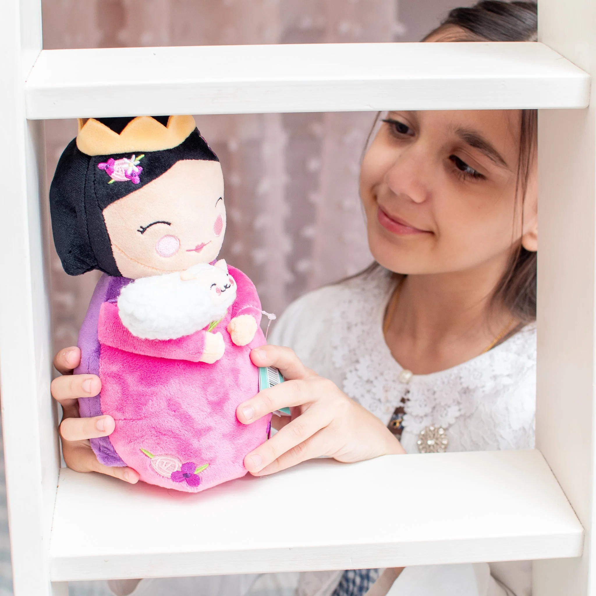 St Agnes of Rome Plush Doll - Image 7