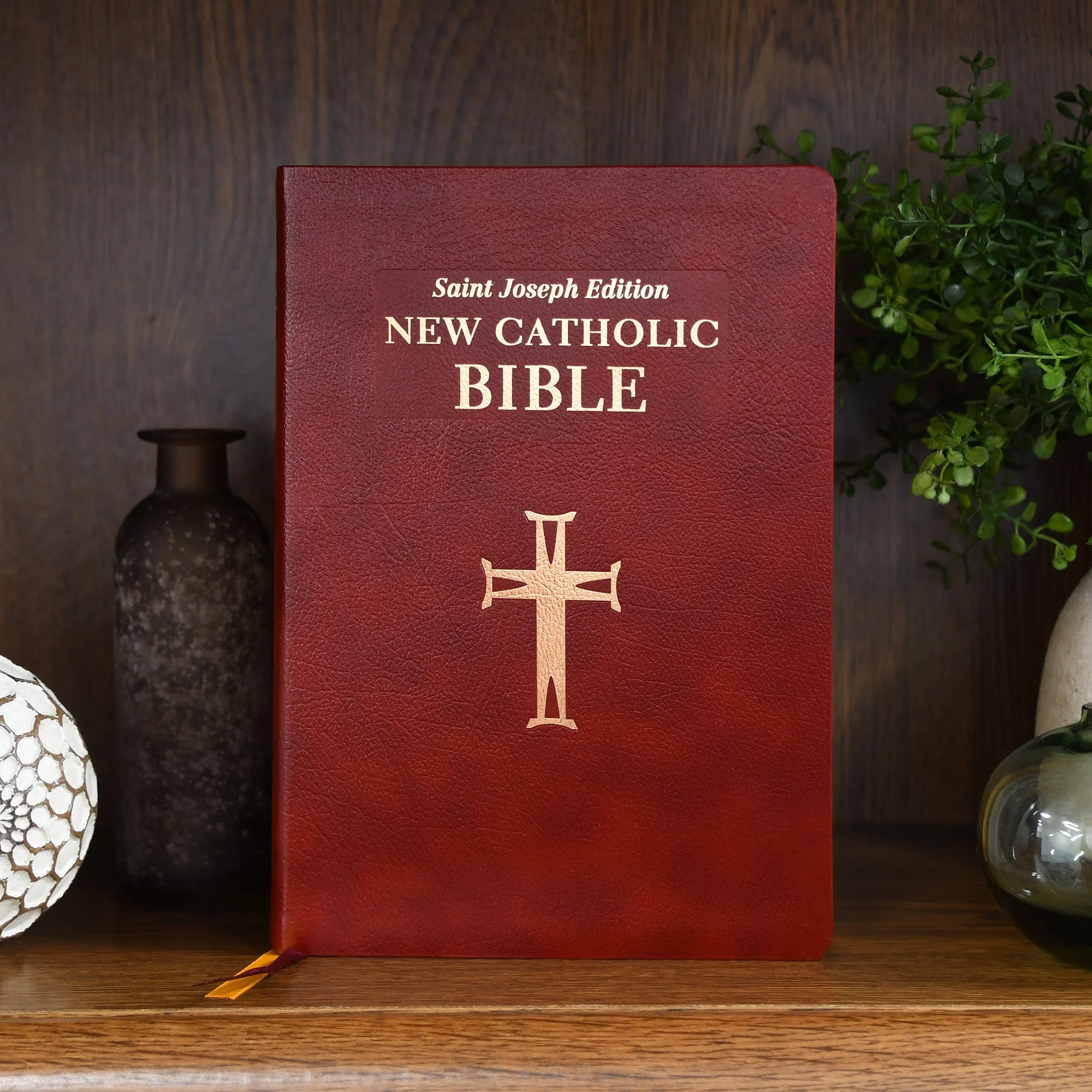 St. Joseph New Catholic Bible (Gift Edition - Large Type) - Image 3