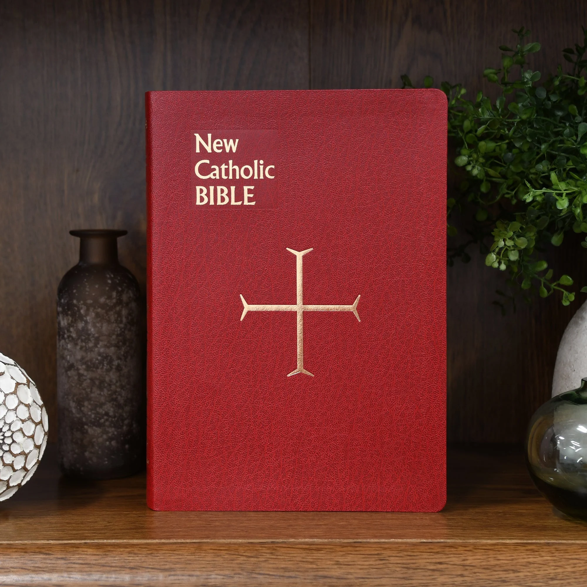 St. Joseph New Catholic Bible (Gift Edition - Large Type) - Image 2