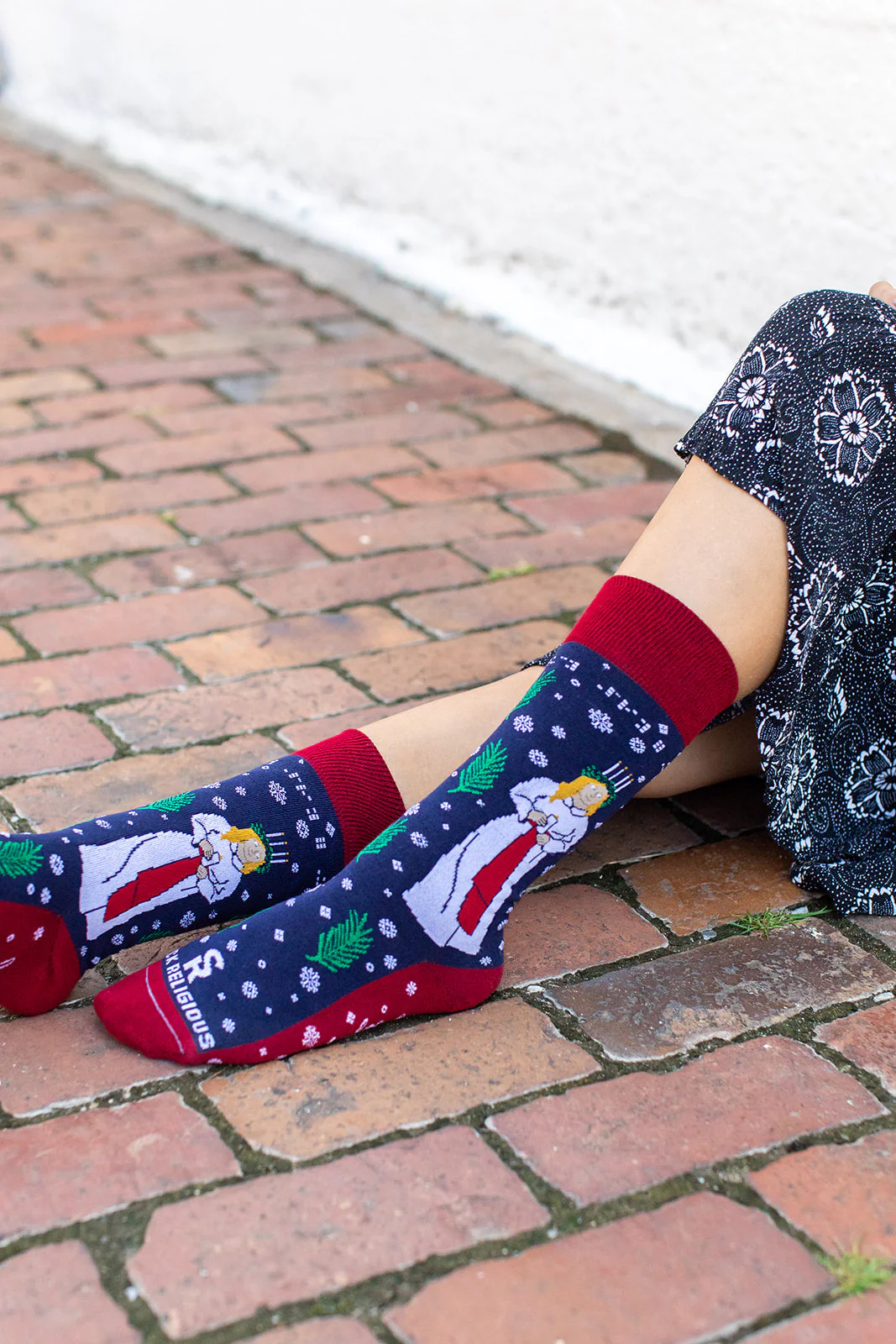 St. Lucy Adult Socks - Image 4