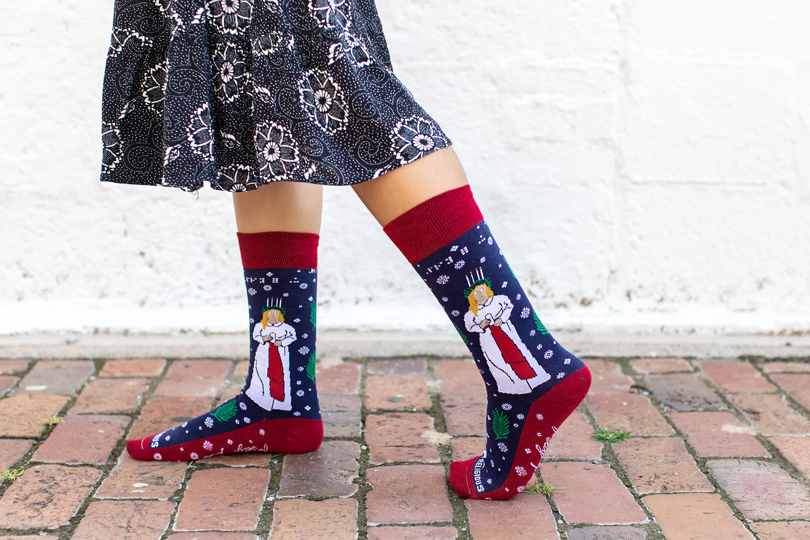 St. Lucy Adult Socks - Image 5
