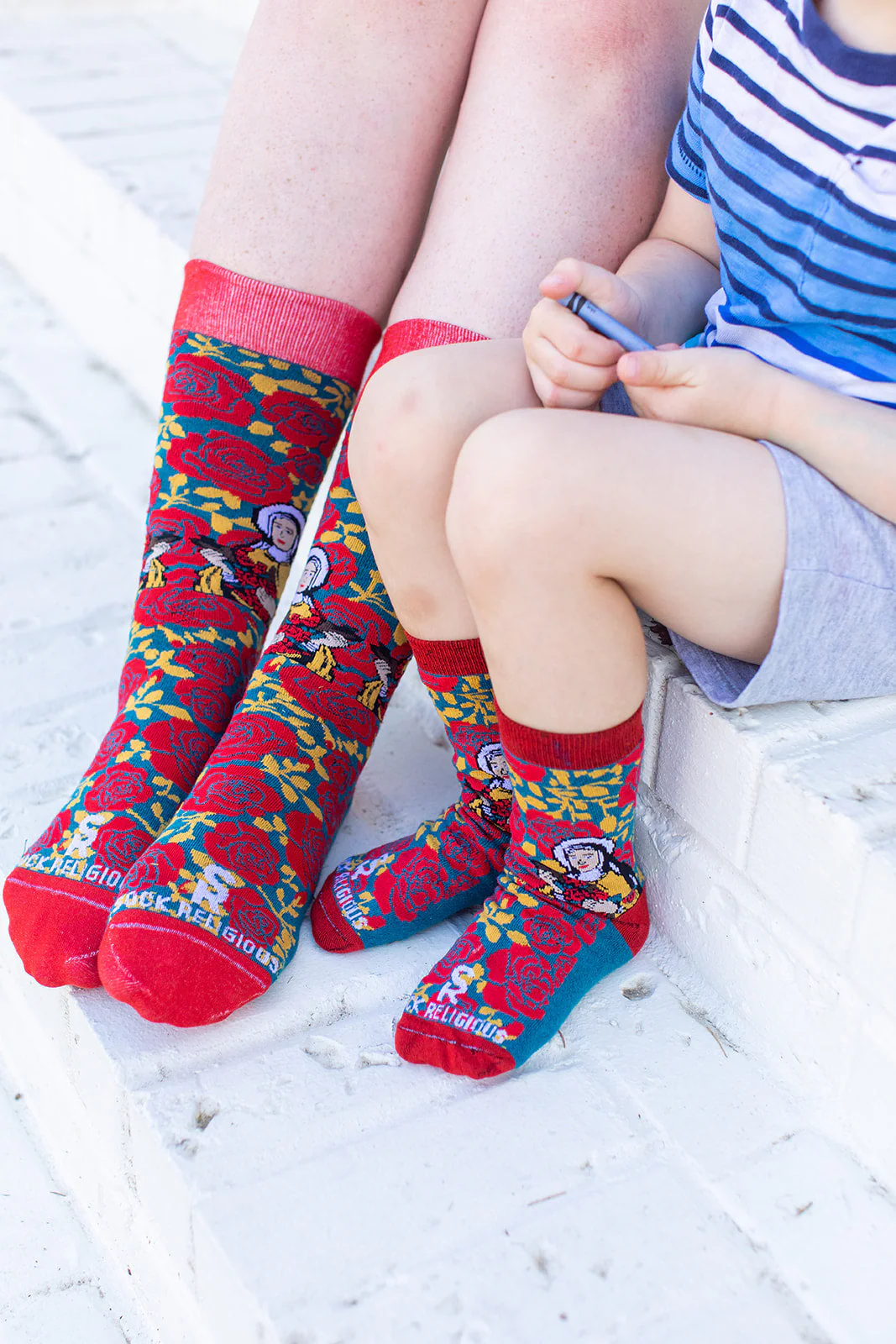 St. Thérèse of Lisieux Adult XL Socks - Image 4